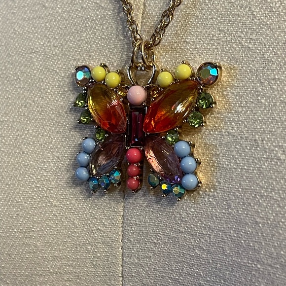 🦋NWT BETSEY JOHNSON BUTTERFLY NECKLACE🦋 - Picture 6 of 11